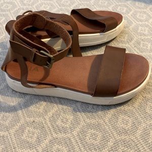 Mia platform sandals